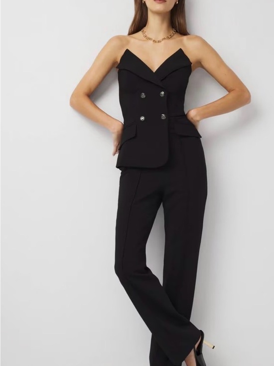 White House Black Market Pants - WHBM Double Weave Tuxedo Jumpsuit size 4